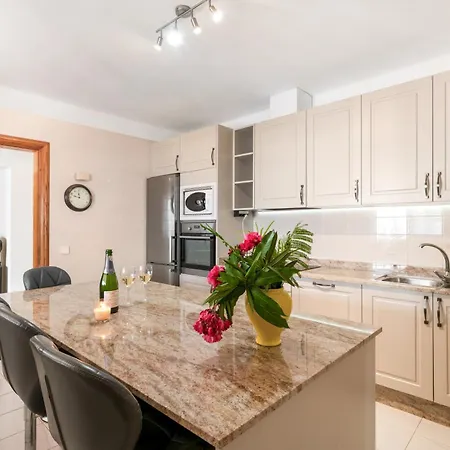 Casa Colleen 卡门港